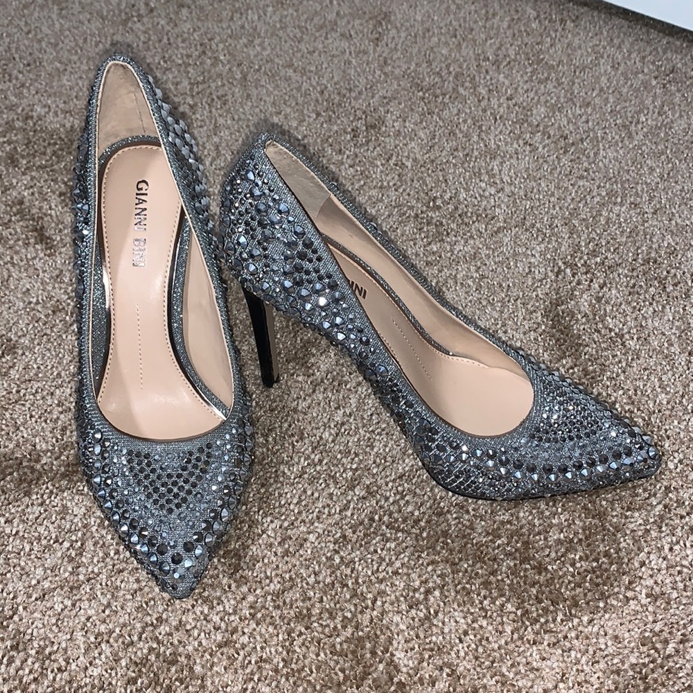 Grey and silver Gianni Bini heels
